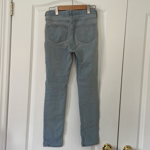 H&M Denim Light-Wash Skinny Jeans - Picture 3 of 3